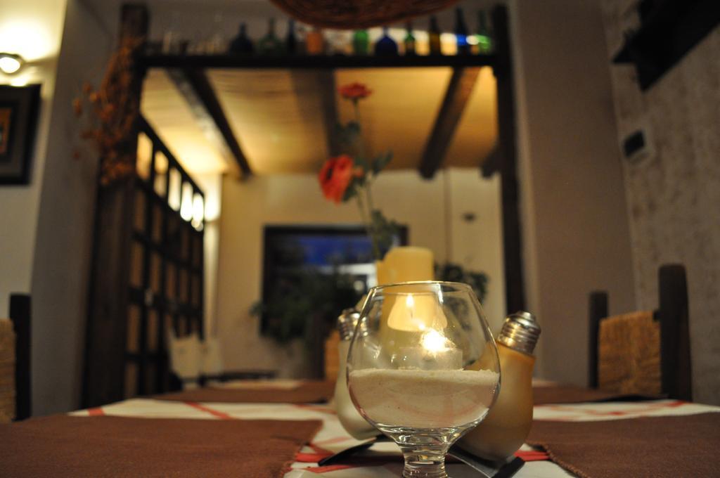 Bistro-Pension La Teleferic シナヤ エクステリア 写真