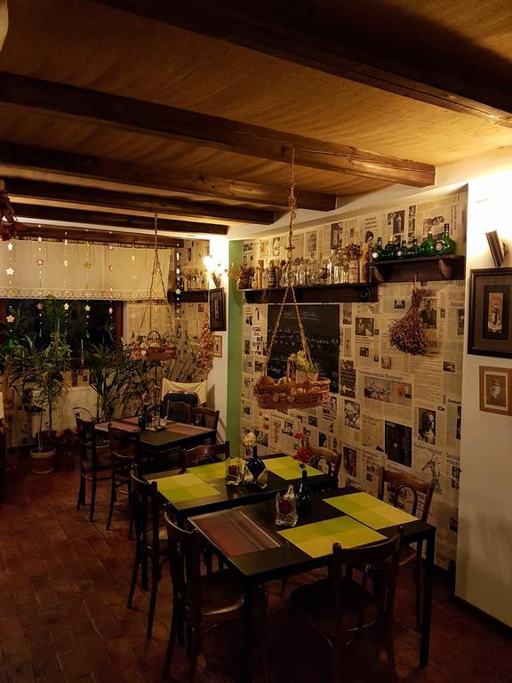 Bistro-Pension La Teleferic シナヤ エクステリア 写真