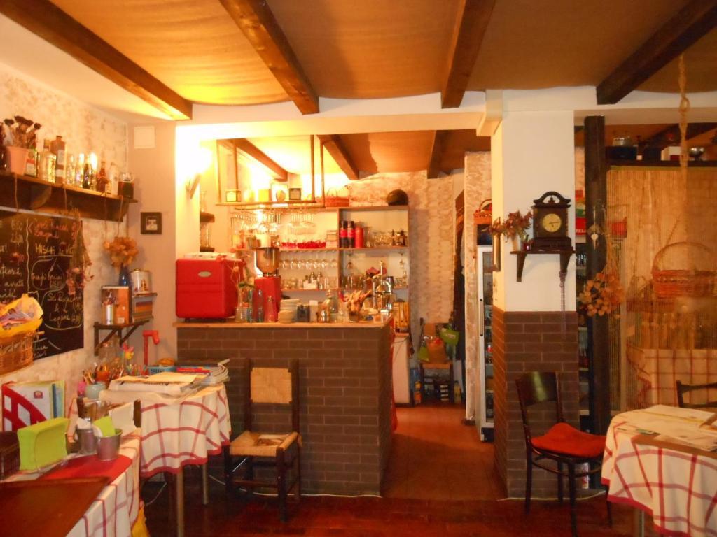 Bistro-Pension La Teleferic シナヤ エクステリア 写真